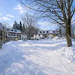 Apartman Osternest - Gemuetlich, Familienfreundlich, Pool, Sauna, Elektrokamin, Wlan Nahe Dem Skiliftkarussell Winterberg